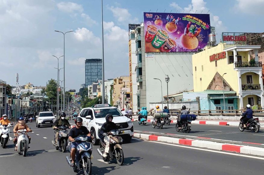 BILLBOARD - 8 NGUYỄN THÁI HỌC, P. CẦU ÔNG LÃNH, Q. 1, TP. HCM