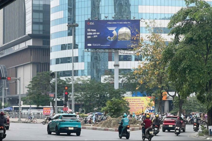 Billboard - Cầu Mai Động, đường Kim Ngưu, Phường Bạch Mai, Hà Nội