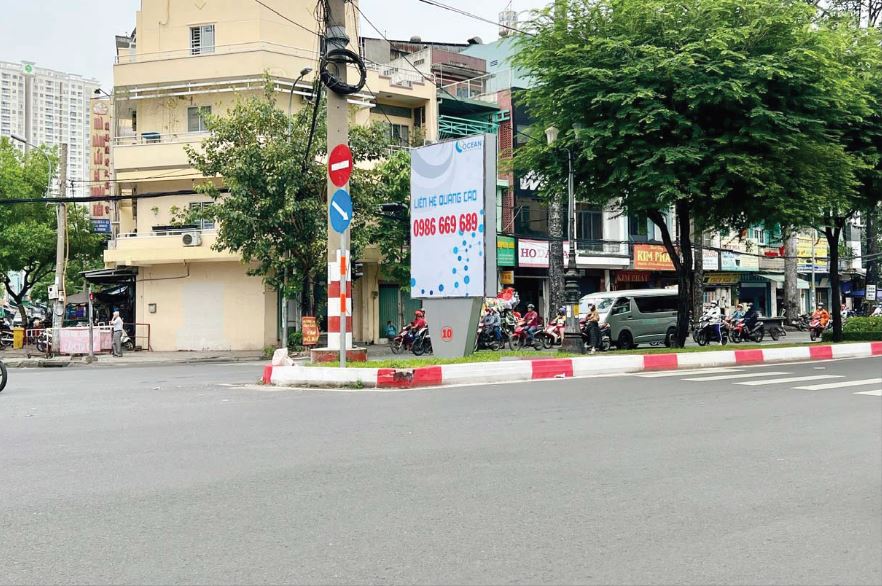 LIGHTBOX - (10) - GIAO LỘ HỒNG BÀNG - TẠ UYÊN, PHƯỜNG CHỢ LỚN, TP. HCM