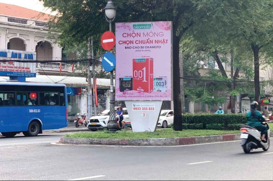 LIGHTBOX - (03) - 399 HỒNG BÀNG, PHƯỜNG CHỢ LỚN, TP. HCM