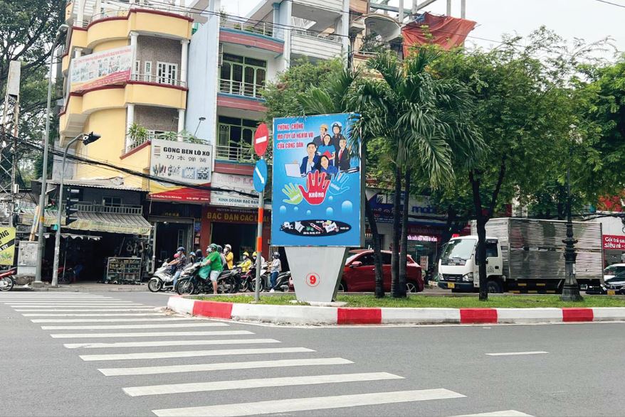 LIGHTBOX - (09) - 487 HỒNG BÀNG, PHƯỜNG CHỢ LỚN, TP. HCM